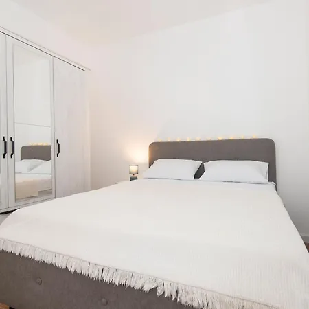 Apartments Olives & Roses Kotor Exterior photo