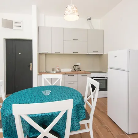 Apartments Olives & Roses Kotor Exterior photo