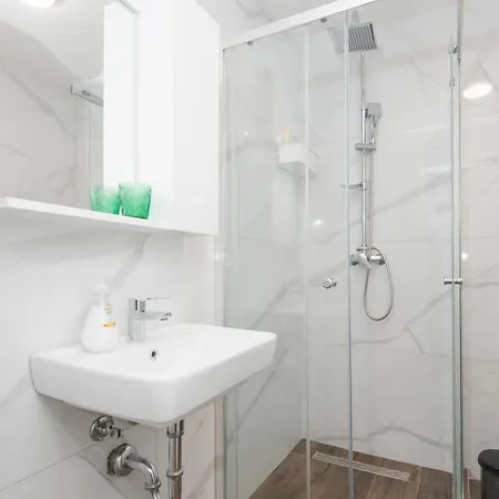 Apartments Olives & Roses Kotor Exterior photo
