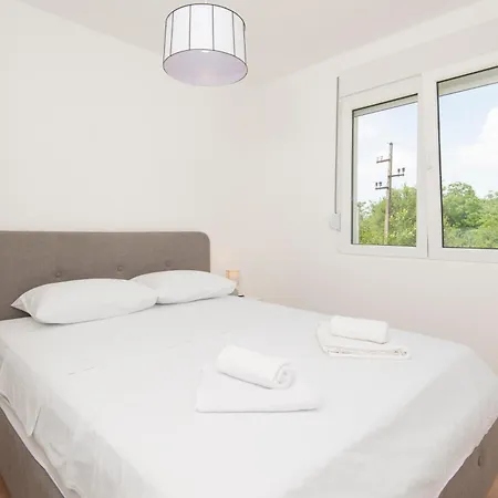 Apartments Olives & Roses Kotor Exterior photo