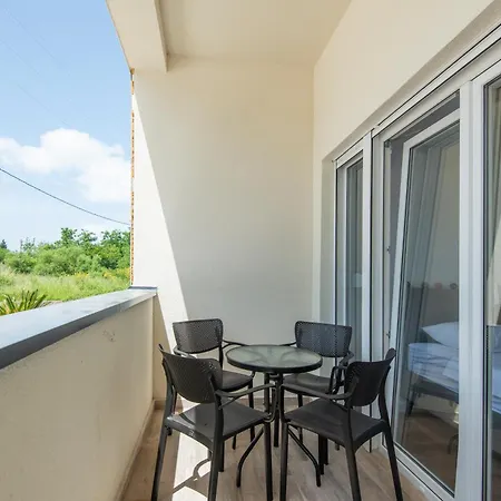 Apartments Olives & Roses Kotor Exterior photo