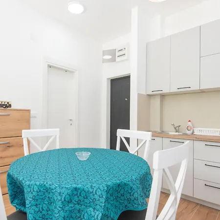 Apartments Olives & Roses Kotor Exterior photo